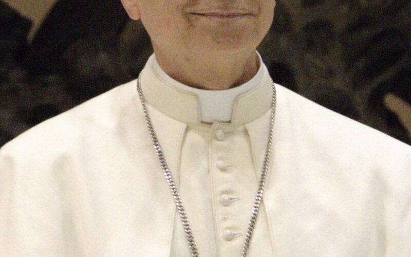 Papa Leo'nun ilk Paskalya Ayini litürjik bir anı barış çağrısına dönüştürdü